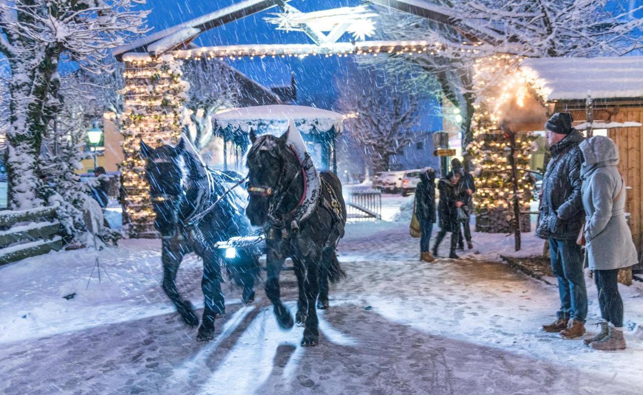 Hotel Youhey Am Wolfgangsee Щробл Екстериор снимка